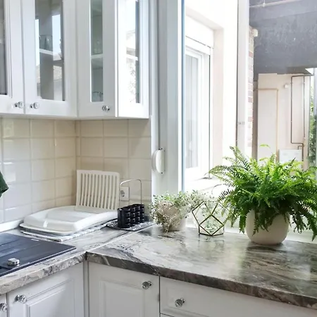 Jc10 3 Bedroom, Free Parking, 73sqm Novi Sad