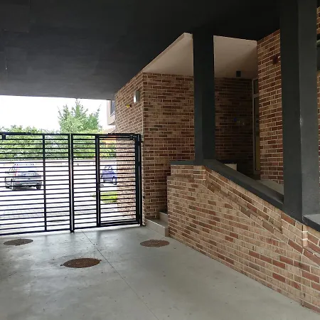 Apartment Jc10 3 Bedroom, Free Parking, 73sqm *